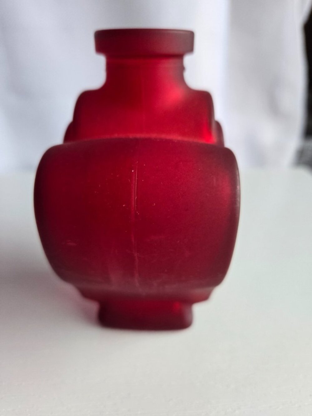 Dual HeartShaped Matte Translucent Red Pressed Glass Vase 5"x 3.5" Marks on Base - Picture 4 of 10